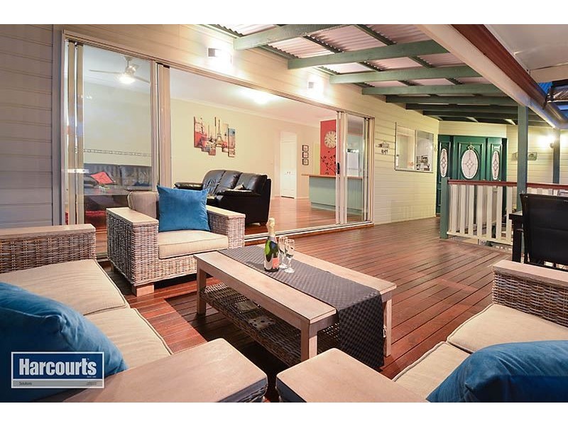 20 Fleetwood Court, Ferny Hills QLD 4055