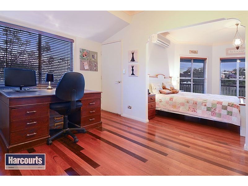 20 Fleetwood Court, Ferny Hills QLD 4055