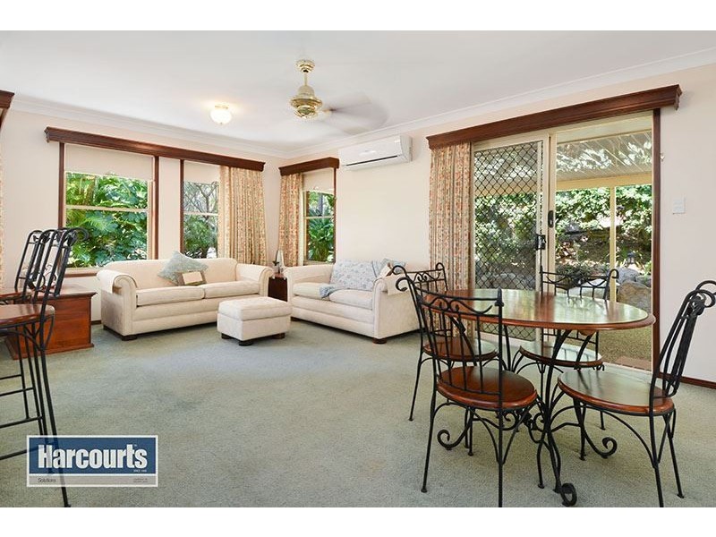 1 Woodvale Court, Everton Hills QLD 4053