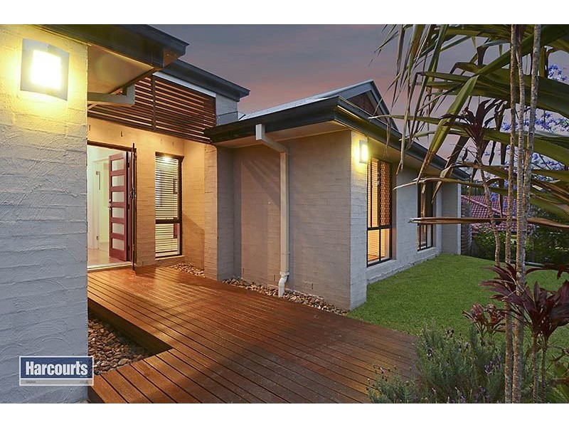 16 Cassinia Court, Eatons Hill QLD 4037