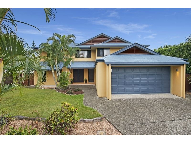 42 Country Club Drive, Albany Creek QLD 4035