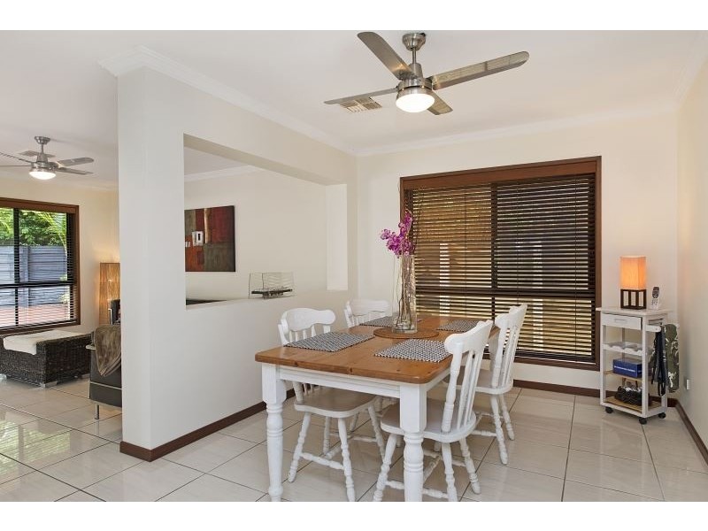 42 Country Club Drive, Albany Creek QLD 4035