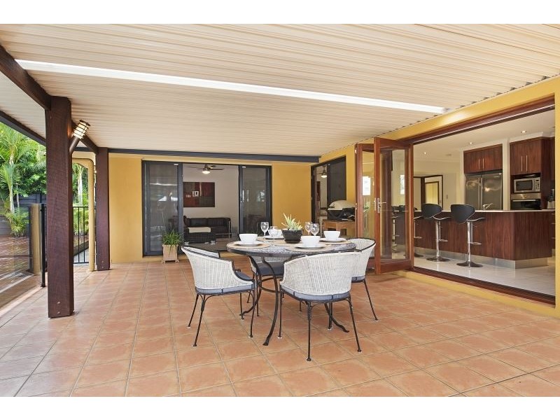 42 Country Club Drive, Albany Creek QLD 4035