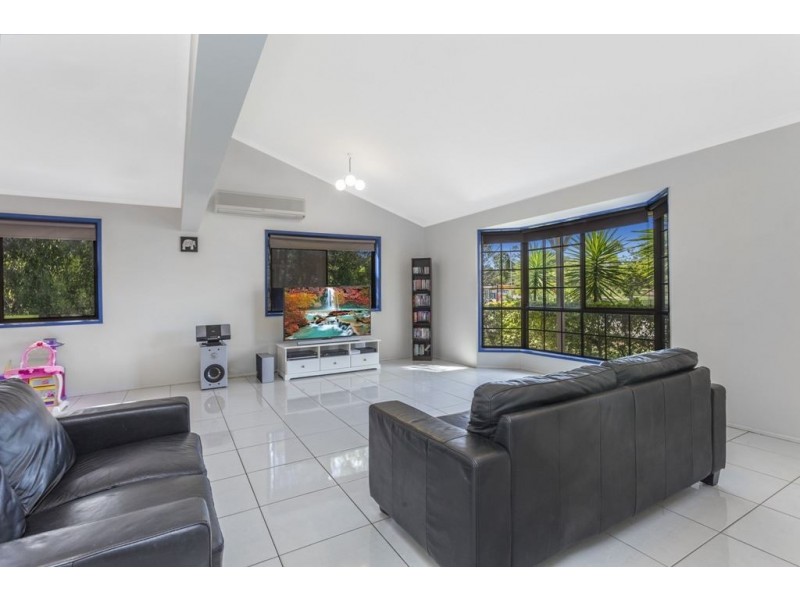 1 Aydon Court, Keperra QLD 4054