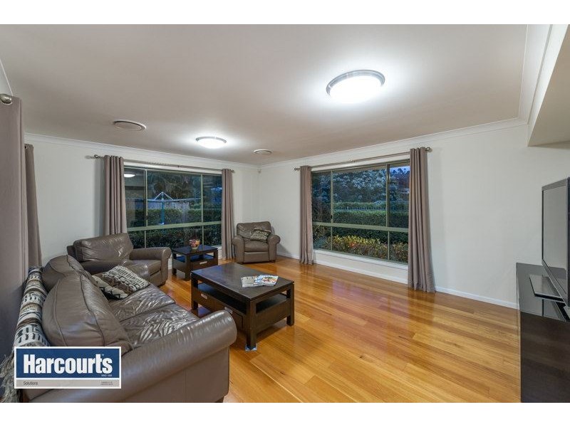 9 Cambridge Close, The Gap QLD 4061