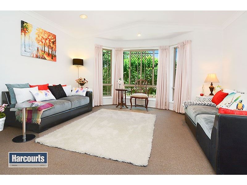 10 Preston Close, Albany Creek QLD 4035