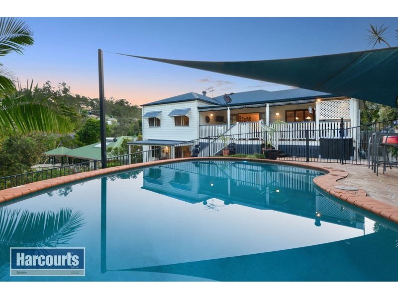 6 Bluewood Court, Ferny Hills QLD 4055