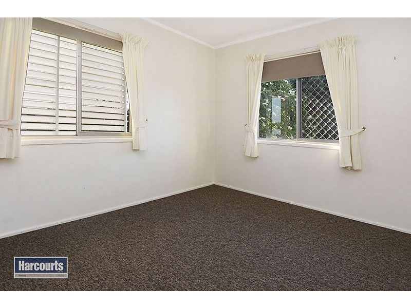 20 Leawarra Crescent, Ferny Hills QLD 4055