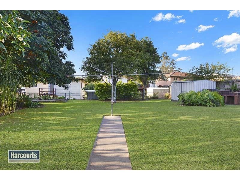 20 Leawarra Crescent, Ferny Hills QLD 4055