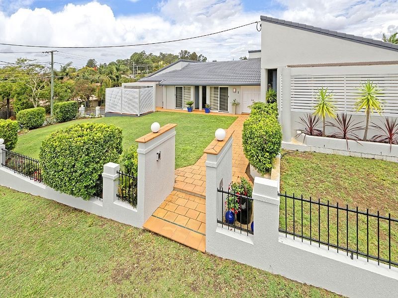 1 Wylah Court, Albany Creek QLD 4035