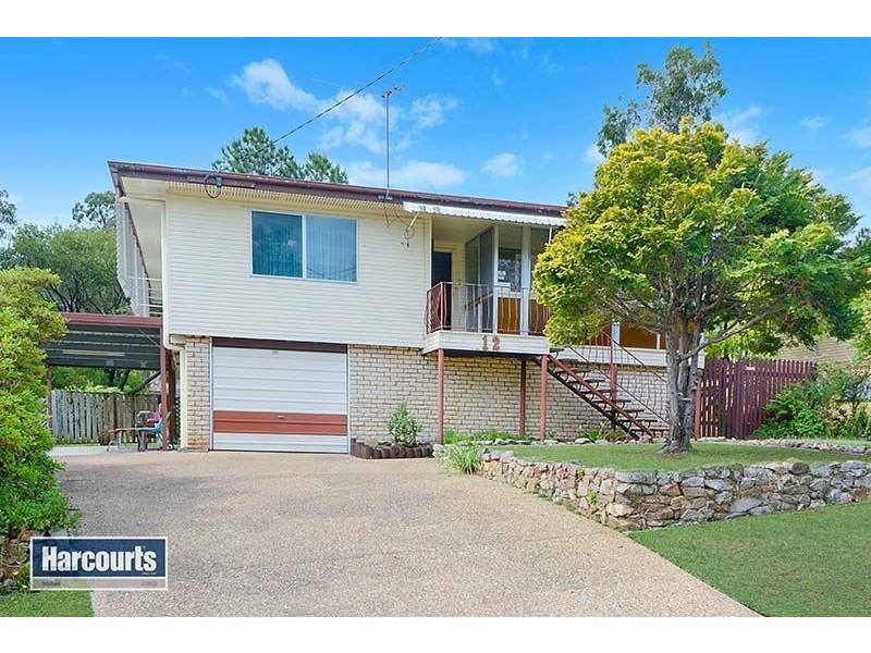 12 Burloo Crescent, Ferny Hills QLD 4055