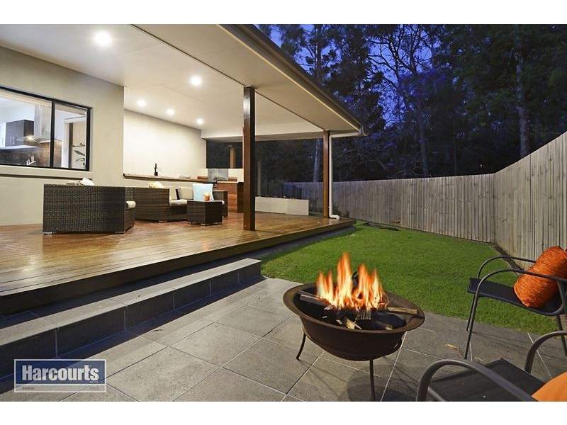 11 Colvillea Court, Everton Hills QLD 4053