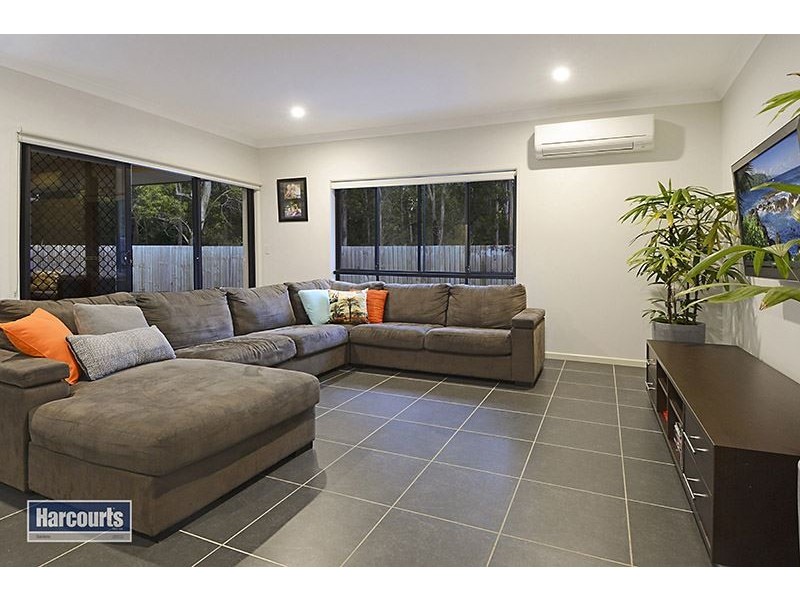 11 Colvillea Court, Everton Hills QLD 4053