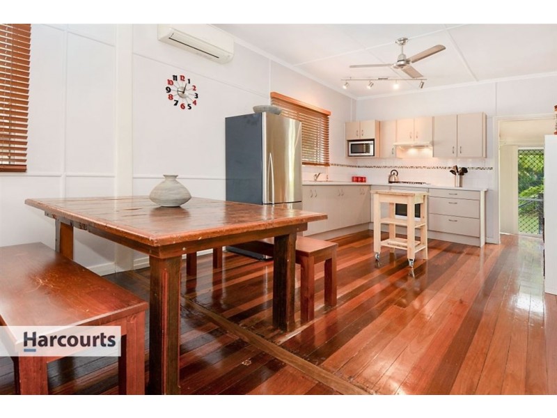 74 Cribb Avenue, Mitchelton QLD 4053