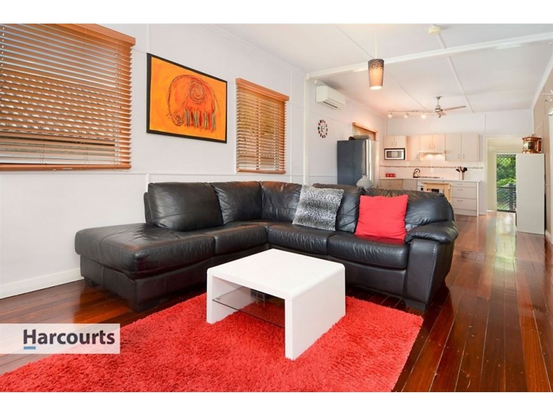 74 Cribb Avenue, Mitchelton QLD 4053