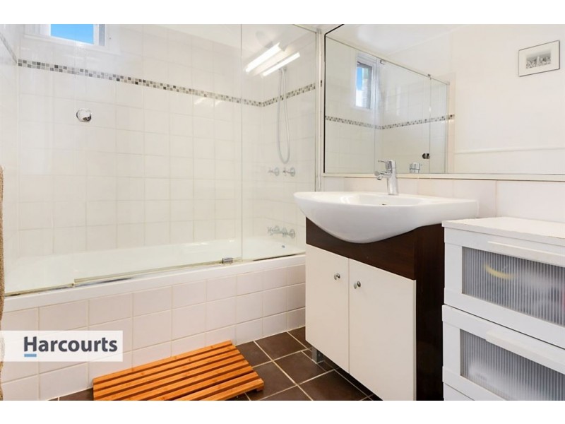 74 Cribb Avenue, Mitchelton QLD 4053