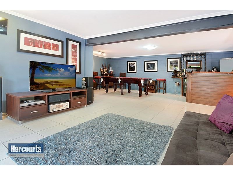 8 Tarnee Street, Ferny Hills QLD 4055