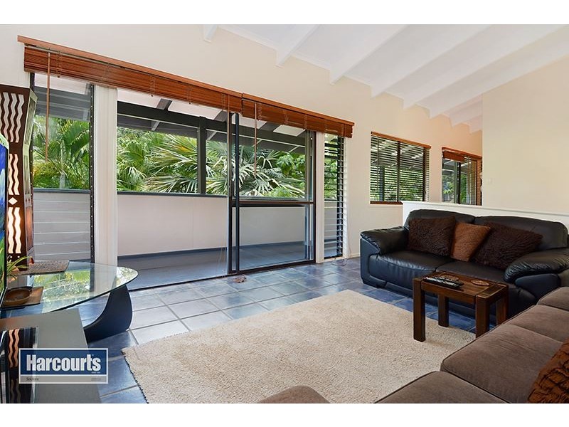 8 Tarnee Street, Ferny Hills QLD 4055