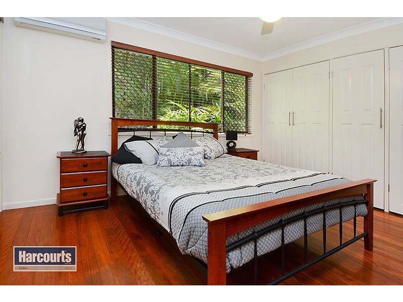 8 Tarnee Street, Ferny Hills QLD 4055