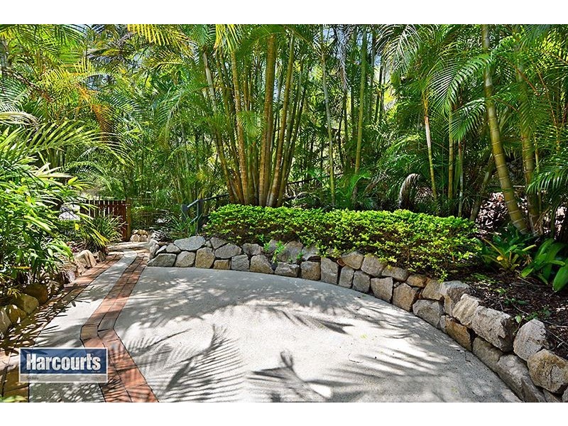 8 Tarnee Street, Ferny Hills QLD 4055