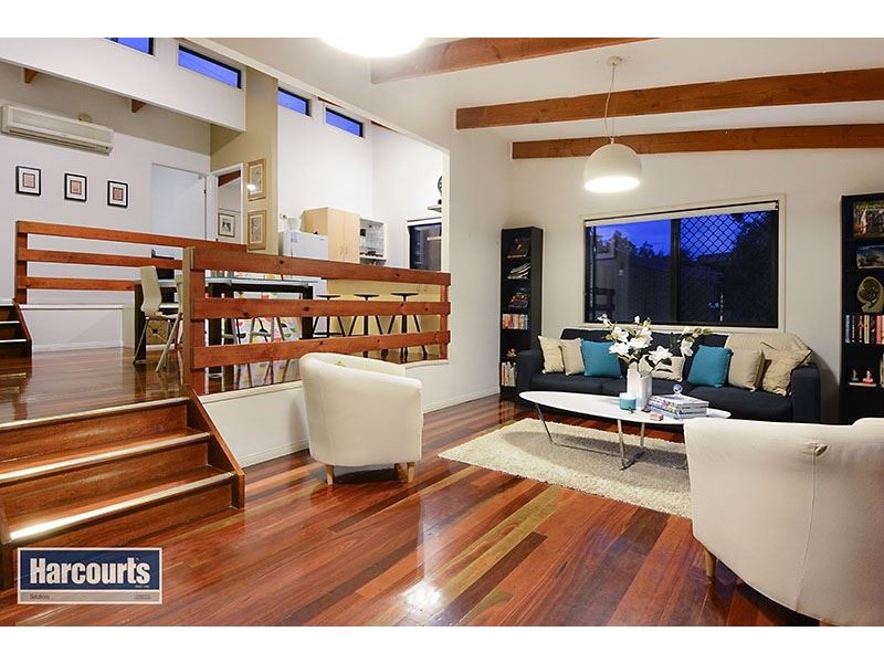 77 Hutton Road, Ferny Hills QLD 4055