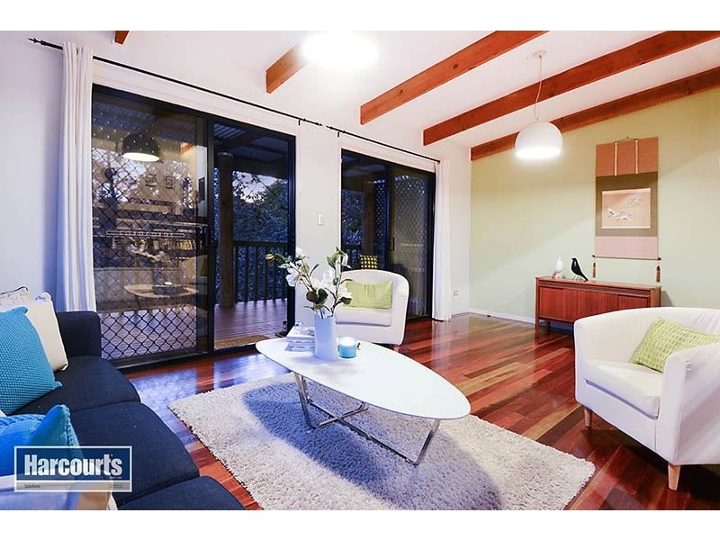 77 Hutton Road, Ferny Hills QLD 4055