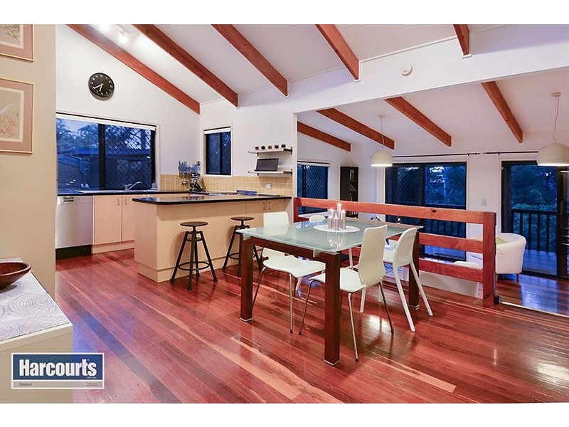 77 Hutton Road, Ferny Hills QLD 4055