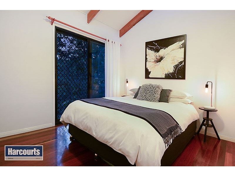 77 Hutton Road, Ferny Hills QLD 4055