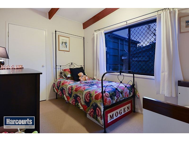 77 Hutton Road, Ferny Hills QLD 4055