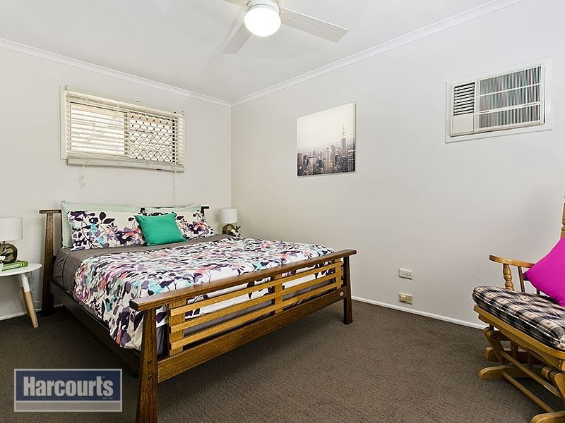 20 Corrofin Street, Ferny Grove QLD 4055