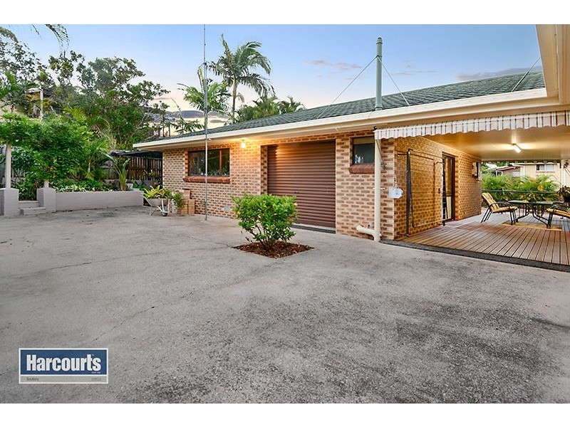 30 Windemere Road, Albany Creek QLD 4035