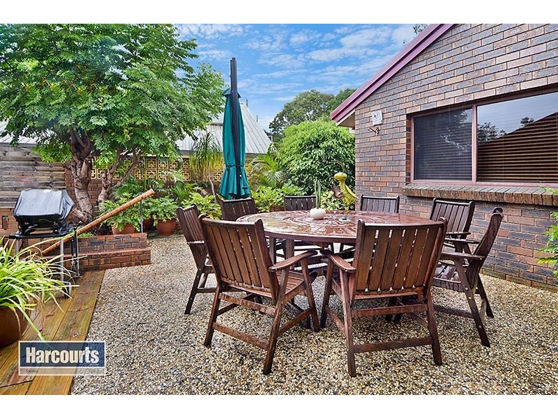 23 Folkstone Avenue, Albany Creek QLD 4035