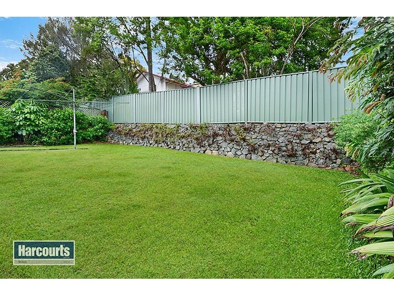 23 Folkstone Avenue, Albany Creek QLD 4035