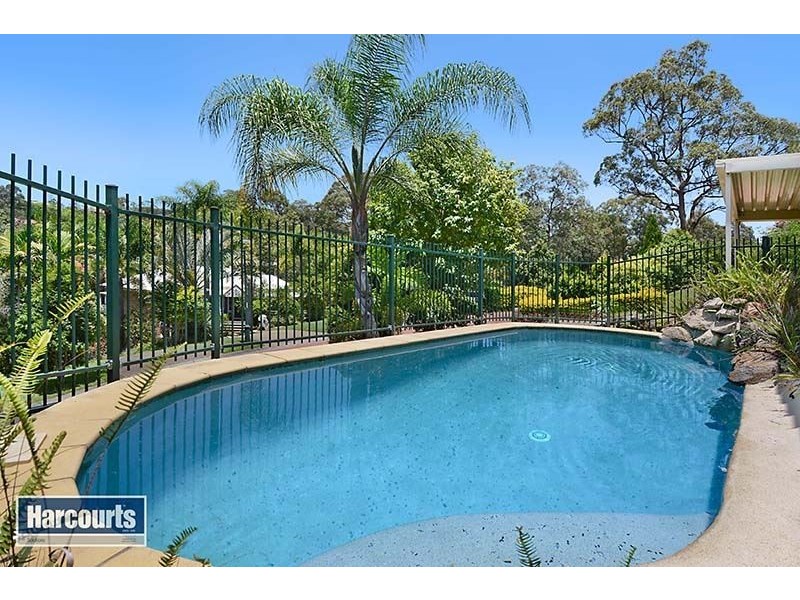 16 Lynwood Court, Ferny Hills QLD 4055