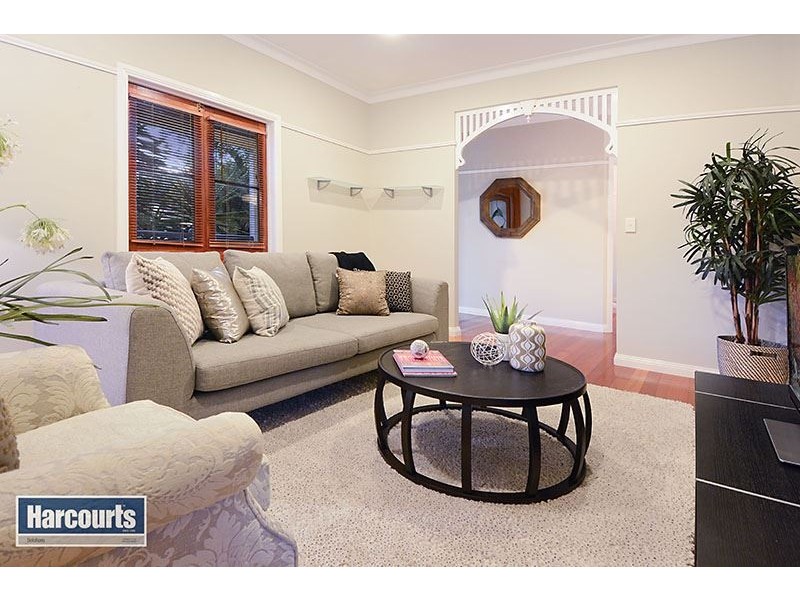 18 Mindi Court, Cashmere QLD 4500