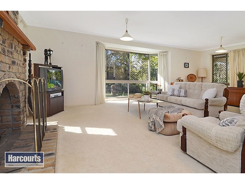 2 Rossleigh Court, Yugar QLD 4520