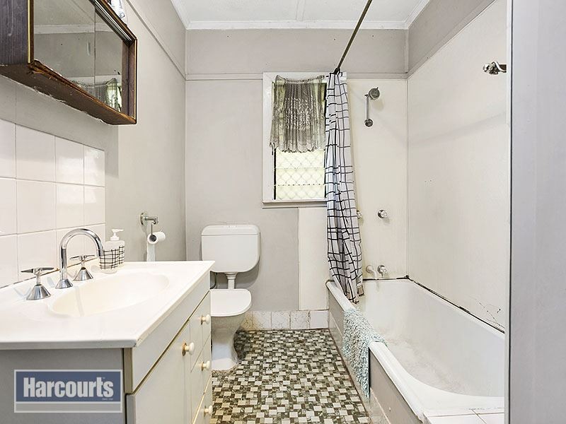 8 Dawson Parade, Keperra QLD 4054