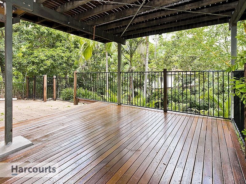 7 Tuan Court, Ferny Hills QLD 4055