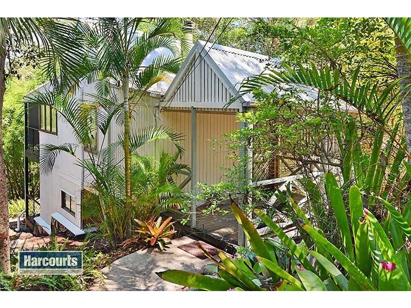 14 View Crescent, Arana Hills QLD 4054