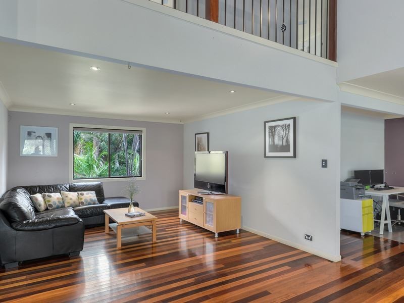 4a Woodburn Place, Ferny Hills QLD 4055
