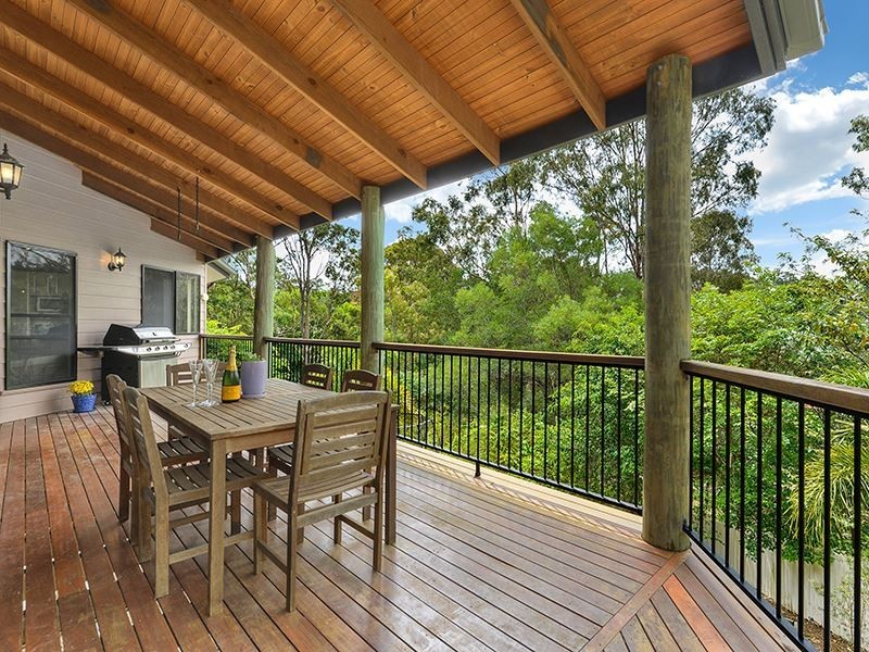 4a Woodburn Place, Ferny Hills QLD 4055