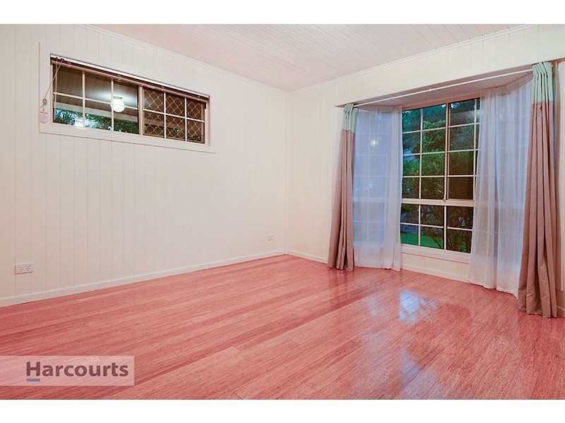 16 Cranwood Court, Ferny Hills QLD 4055