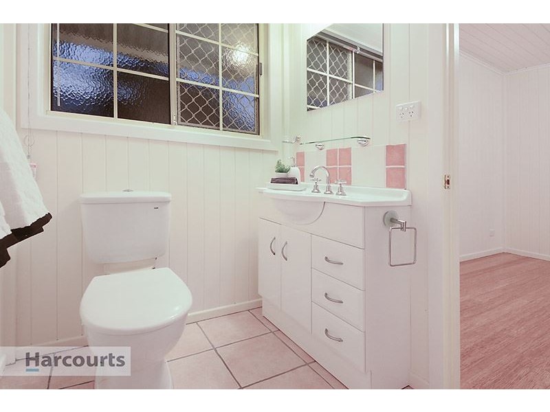 16 Cranwood Court, Ferny Hills QLD 4055