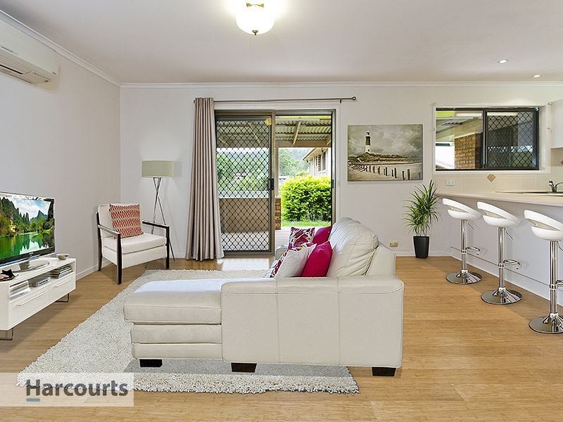 12 Kinbrace Street, Ferny Grove QLD 4055