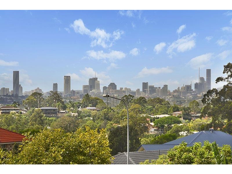 3 Davidson Close, Arana Hills QLD 4054