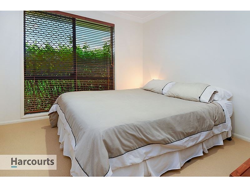 3 Davidson Close, Arana Hills QLD 4054