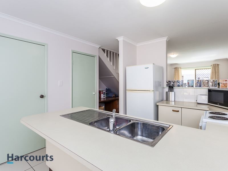 2/22 Mortimer Street, Caboolture QLD 4510
