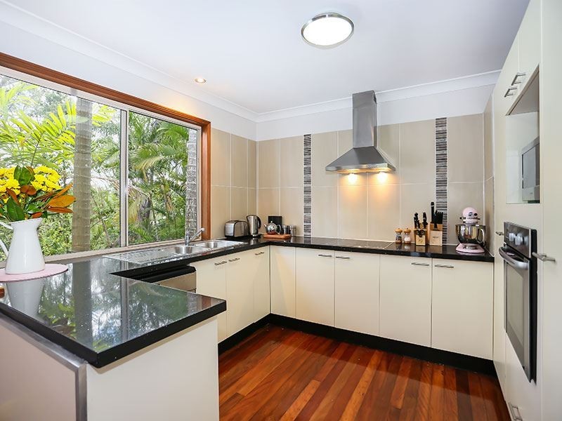 35 Leonarda Drive, Ferny Hills QLD 4055