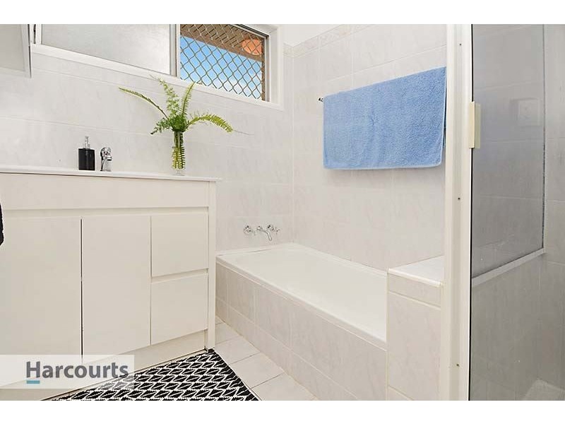 30 Kylie Avenue, Ferny Hills QLD 4055