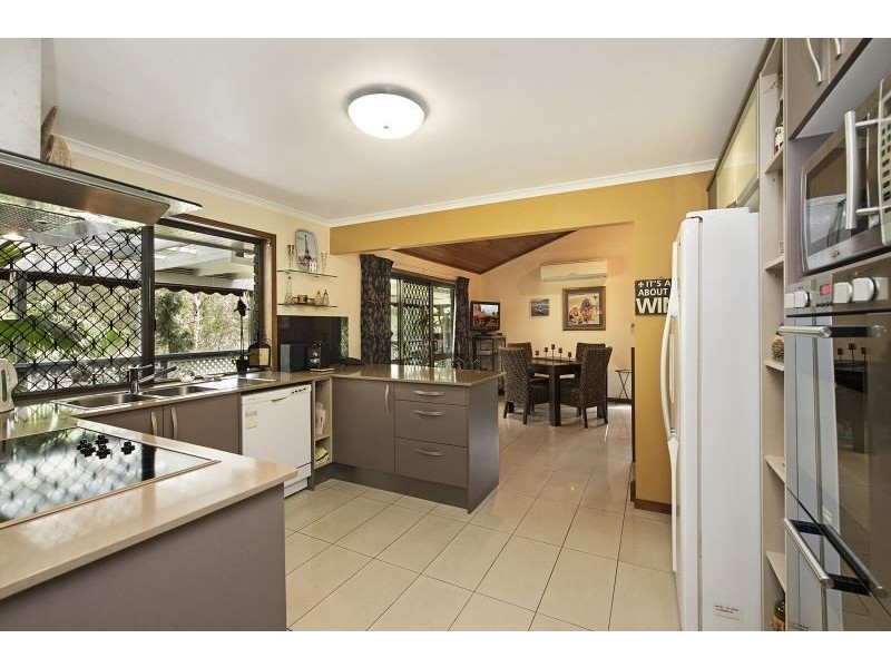 10 McCartney Court, Cashmere QLD 4500